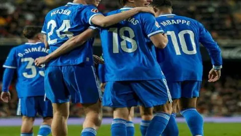 河村勇辉10分7助攻，传球天赋赢得全场喝彩